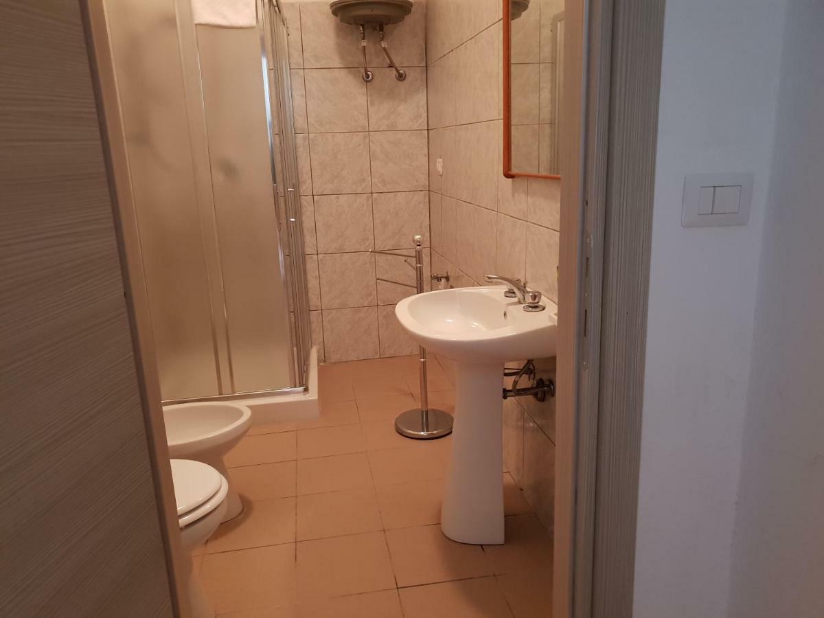 Apartamento Red Ginger Oristano Exterior foto